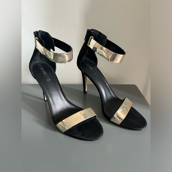 Aldo Black Heels - Picture 1 of 4